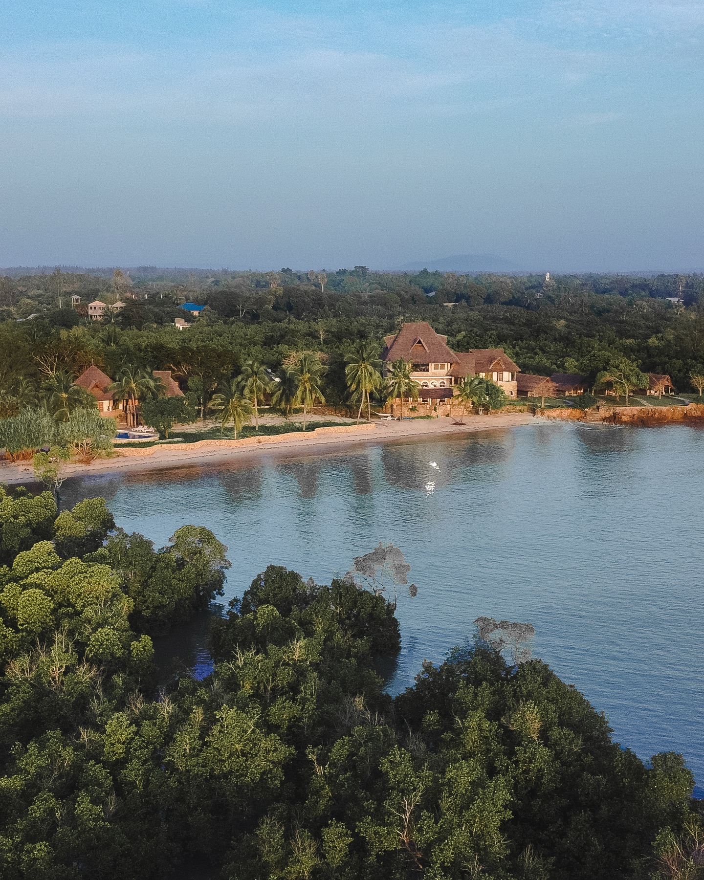 Mwazaro Beach Lodge, grounds and beach